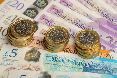 The cash-only trend that sees people relying on notes and coins at the weekend