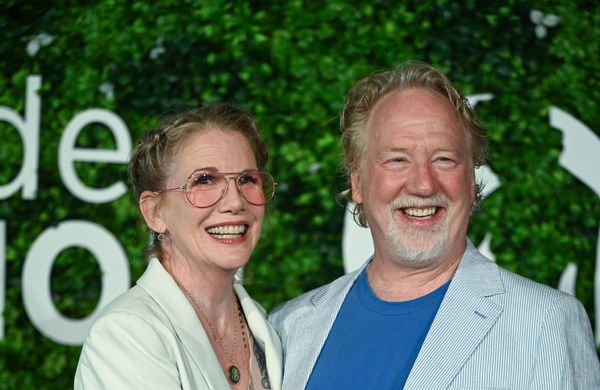 Melissa Gilbert defends Timothy Busfield following arrest