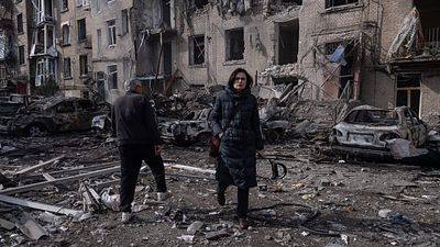 Over 1.6 million Ukrainians returned home to frontline areas despite Russian attacks, report shows