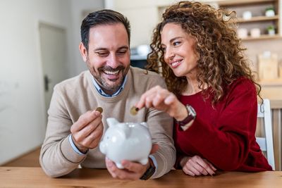 Money Market Accounts vs No-Penalty CDs: Which Is the Best Way to Grow My Cash?