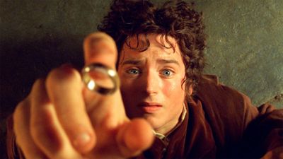 Hunt for Gollum "doesn't have to" live up to Peter Jackson's Lord of the Rings trilogy, says Elijah Wood: "It is a side quest"