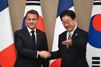 French and South Korean leaders say they'll work together on the Strait of Hormuz