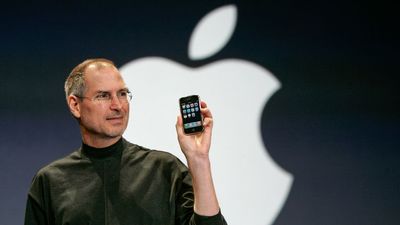 Apple's Joz and John Ternus recall the 'wow' moment when Steve Jobs changed the trajectory of the company