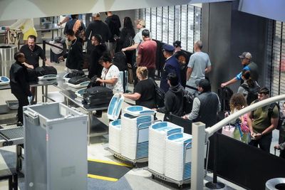 Senator decries new shoes-on security policy at US airports as ‘reckless’