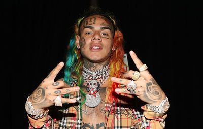 Rapper 6ix9ine Leaves Jail, Flaunts SpongeBob Plush Signed by Nicolás Maduro