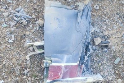 Second US fighter jet and two helicopters struck by Iran amid rescue mission