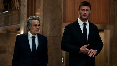Chris Hemsworth And Mark Ruffalo's New Movie With 89% On Rotten Tomatoes Is Already Killing It On Prime Video