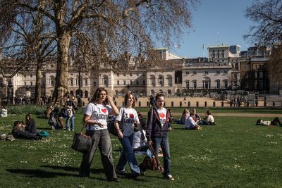 Weather: London set to be hotter than Barcelona as temperatures soar to 22C in spring sunshine blast