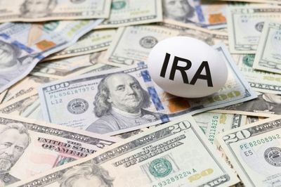 Last Call for 2025 IRAs: Why Your April 15 Contribution Is Worth More