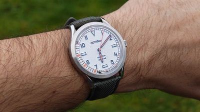 A Week on the Wrist with the Detrash Field of Dreams – the perfect field watch for most people