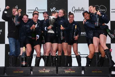 Oxford celebrate end of decade of women’s Boat Race hurt as men share honours in feisty encounter