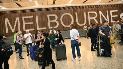 Accused murderer faces court after airport arrest