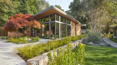 The Japanese-Inspired 'Bento' Garden Trend Is the Best Way to Bring Structure and Definition to a Small Garden