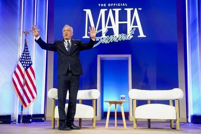 US health officials appear to shy away from anti-vaccine talk ahead of midterms