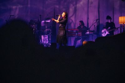 ‘It’s dark in here – you can cry’: Mitski hosts intimate residency at LA high school