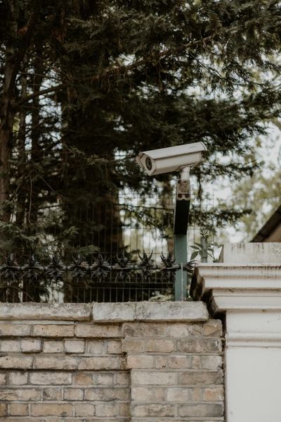 These Are The 5 Worst Places To Mount Security Cameras Around Your Home