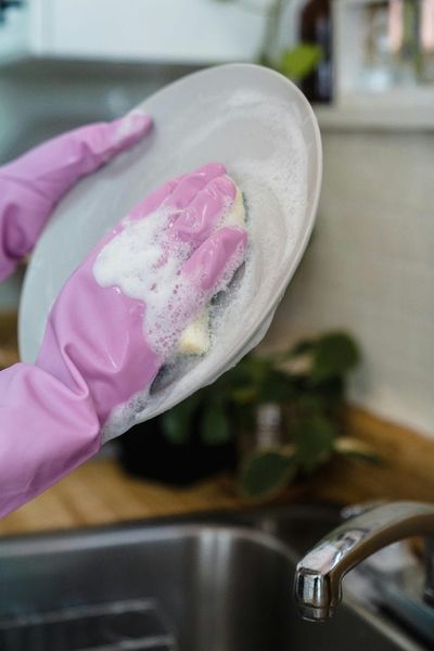 Think Your Dish Soap Is Safe These 5 Are Raising Toxicity Concerns