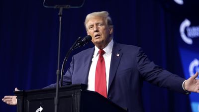Trump Extends Iran Strike Deadline While Golfing — Tehran Brands POTUS 'Delusional'