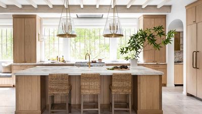 White Oak vs. Natural Oak vs Honey Oak – Which Classic Wooden Kitchen Finish Is Actually a Forever Choice?
