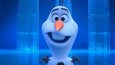 Josh Gad Had An A+ Response After Seeing Olaf’s Intense Malfunction At Disneyland Paris