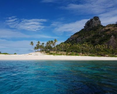 Cruise ship caught on reef off tiny Fiji island where Cast Away filmed