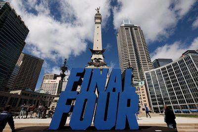 NCAA Tournament 2026 men’s final predictions: will UConn or Michigan cut down the nets in Indy?