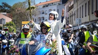 Hundreds of motorcyclists join Portuguese priest in Easter celebration on wheels
