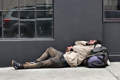 LA’s $300m homeless plan in crisis as 40% return to streets