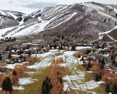 Weather tracker: Warm March in US leaves snowpack critically low