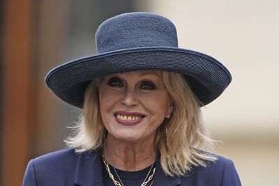 Joanna Lumley 'scares off' masked thieves who tried to steal her car from outside her £2.5m London townhouse