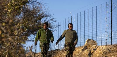 Should wildlife parks be fenced? We studied 60 African examples for an answer