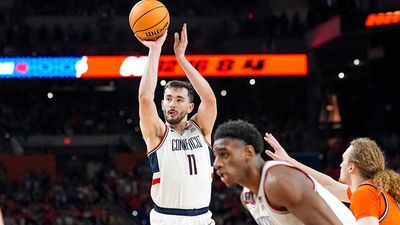 The Loyalists: Alex Karaban and Will Tschetter, Rare One-School Seniors, Face Off in UConn-Michigan Title Clash