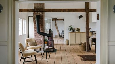 What You Need to Know About Farmhouse-Style Interior Design — And Why It Should Still Be on Your Radar, Even If You Prefer Modern Homes