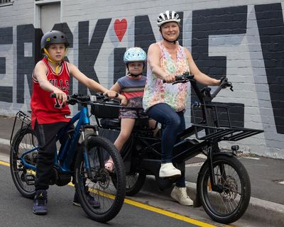 Cars make way for bikes as Sydney commuters saddle up to circumvent ‘crazy’ fuel costs