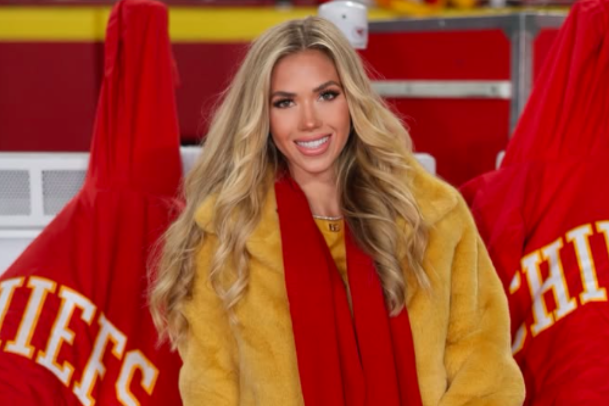 10 Photos of Gracie Hunt: Kansas City Chiefs Heiress…