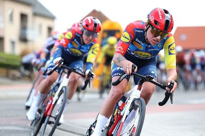 Ronde de Mouscron: Clara Copponi blasts away opposition to clinch powerful bunch sprint victory