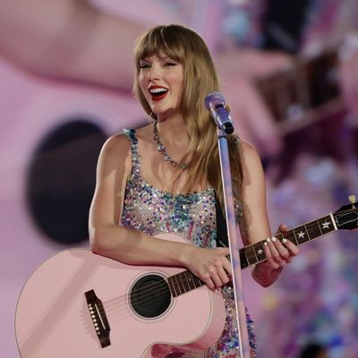 Sources Have Weighed In on Taylor Swift’s ‘Priority’ in 2026