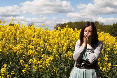 Met Office issues week-long ‘red alert’ for hay fever