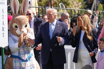 Trump calls Melania a ‘movie star’ after child fails to recognize First Lady at Easter Egg roll