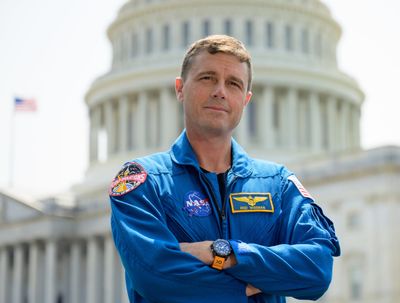 NASA Astronaut Reid Wiseman Told His Daughters Where His Will Is Before Historic Mission, Then They Hid A Surprise In His Bag