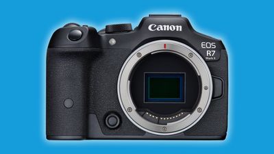 When will the new Canon EOS R7 Mark II arrive? And what specs can we expect? These are my predictions