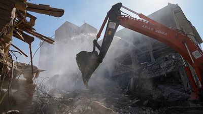 'Only the president knows' what he will do on Iran, White House says in statement