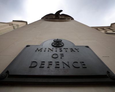 UK veterans ‘forced to resign’ for being gay launch legal action against MoD