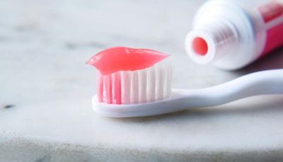 Still Using These Kids’ Toothpastes? 5 Ingredients Experts Say to Watch Closely