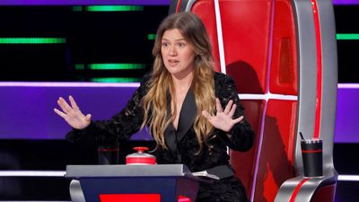‘That Broke Me.’ Why Kelly Clarkson Was Brought To Tears By The Voice’s First Ever All-Star Competition