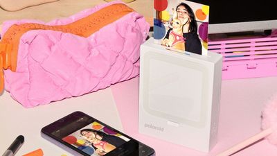 Polaroid’s newest photo printer returns to the iconic square format – and the new Hi-Print 3x3 now even doubles as a photo frame!