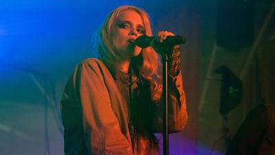 “I hate to break it to you, but your favourite artist records my old songs”: Sky Ferreira seemingly fires shots at Charli xcx on social media