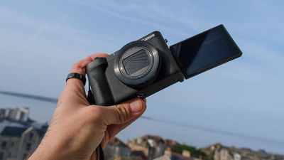 Canon PowerShot V1 review: A compelling compact caught between two worlds