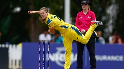 Aussie selector defends Molineux captaincy call