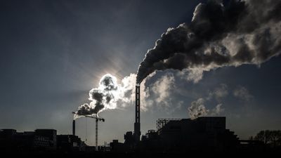 French emissions falling too slowly to meet country's climate targets